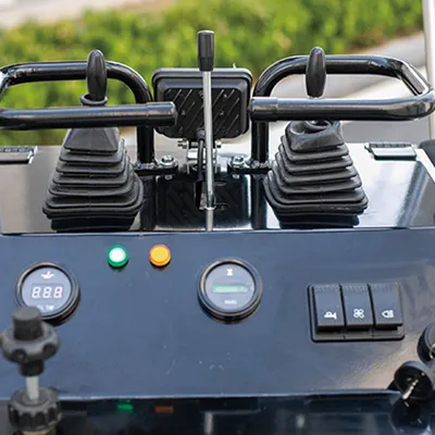 Minicargadora sobre ruedas S360