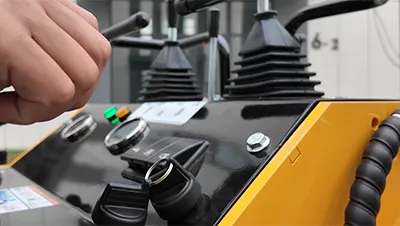 Minicargadora sobre ruedas S460