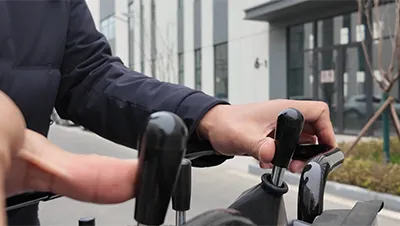 Minicargadora sobre ruedas S460