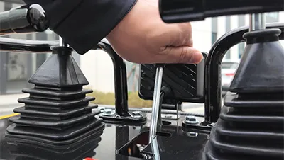 Minicargadora sobre ruedas S460