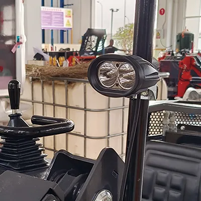 Minicargadora sobre ruedas S390