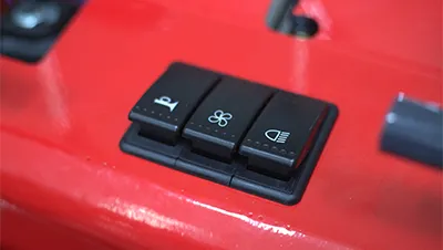 Minicargadora sobre ruedas S390