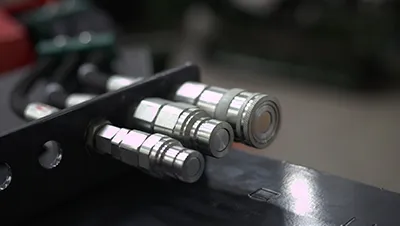 Minicargadora sobre ruedas S390