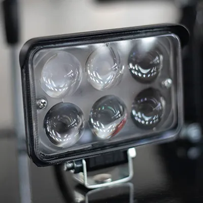 Minicargadora sobre ruedas S460