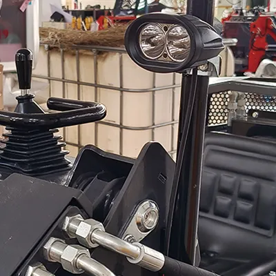 Minicargadora sobre orugas T390