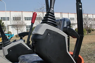 Miniexcavadora diésel sobre orugas KV12/12 Plus