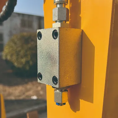 Miniexcavadora diésel sobre orugas KV13/13PLUS/15