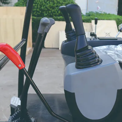 Miniexcavadora diésel sobre orugas KV25